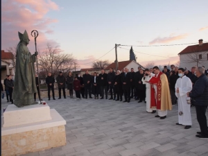 Kip zadarskog nadbiskupa Ivana Prenđe